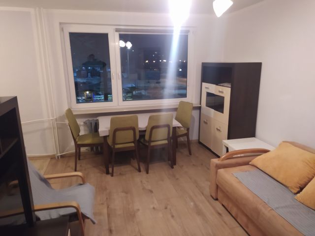 Mieszkanie 1-pokojowe Ostrowiec Świętokrzyski, os. Ogrody. Zdjęcie 1