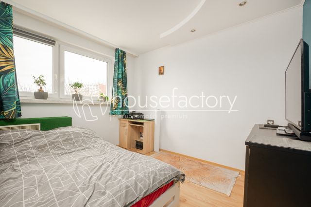 Mieszkanie 2-pokojowe Łódź Dąbrowa, ul. Władysława Umińskiego. Zdjęcie 4