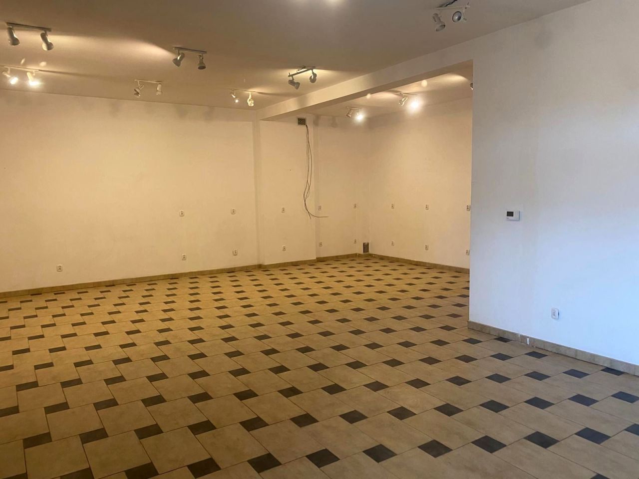 Lokal Płochocin, ul. Lipowa. Zdjęcie 6