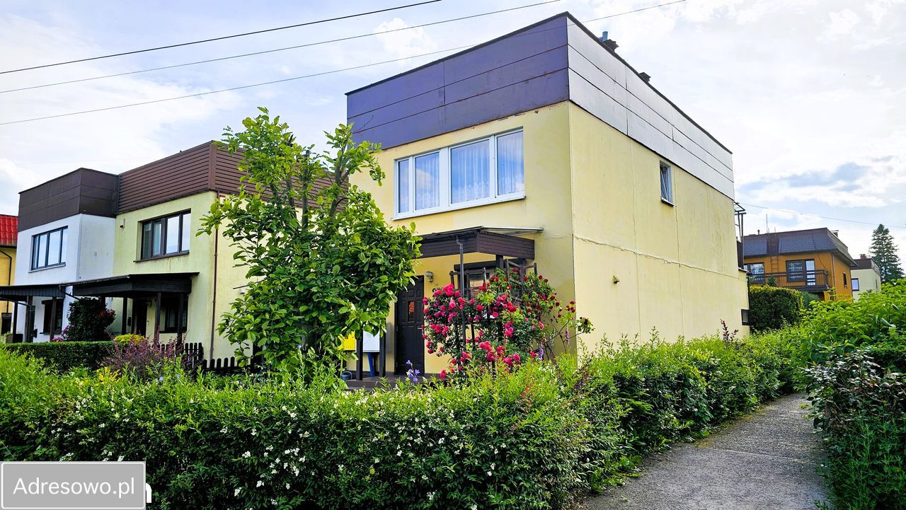 dom szeregowy, 4 pokoje Mysłowice Brzezinka, ul. Niepodległości. Zdjęcie 1