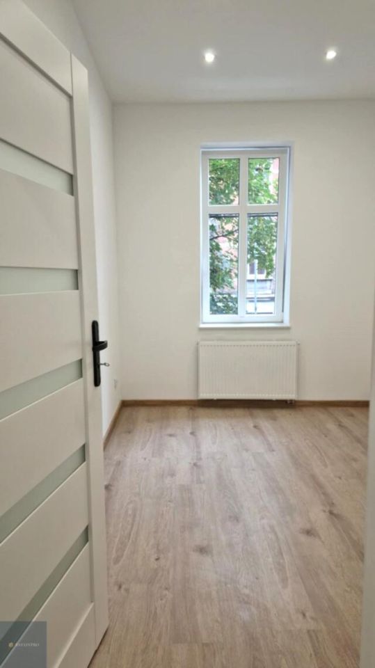 Mieszkanie 3-pokojowe Bytom, ul. Jana Smolenia. Zdjęcie 8