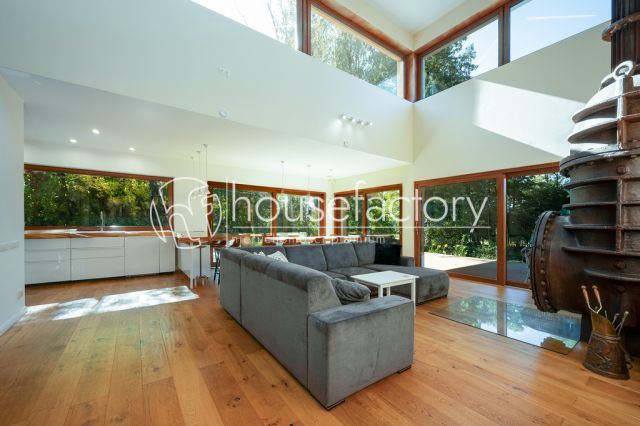 dom wolnostojący, 4 pokoje Łódź Nowosolna. Zdjęcie 1