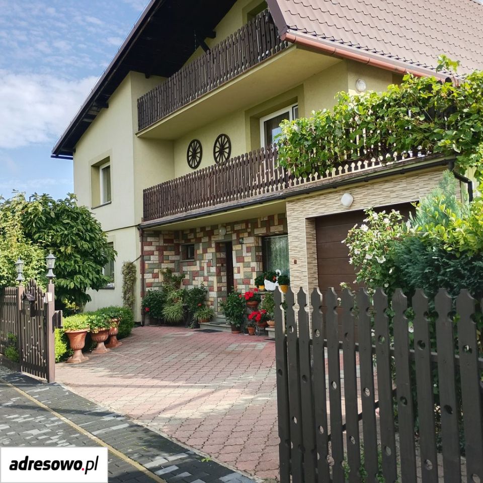 dom wolnostojący, 9 pokoi Ustroń, ul. Wiejska. Zdjęcie 2