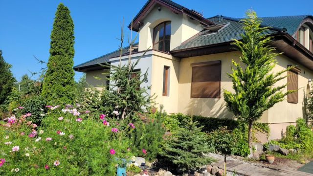 dom wolnostojący, 5 pokoi Szewce Nadolne. Zdjęcie 1