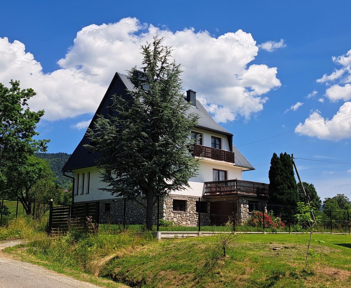 dom wolnostojący, 6 pokoi Pisarzowa