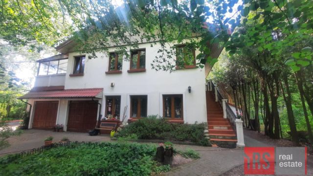 dom wolnostojący, 4 pokoje Piaseczno Chyliczki, ul. Stanisława Moniuszki. Zdjęcie 1