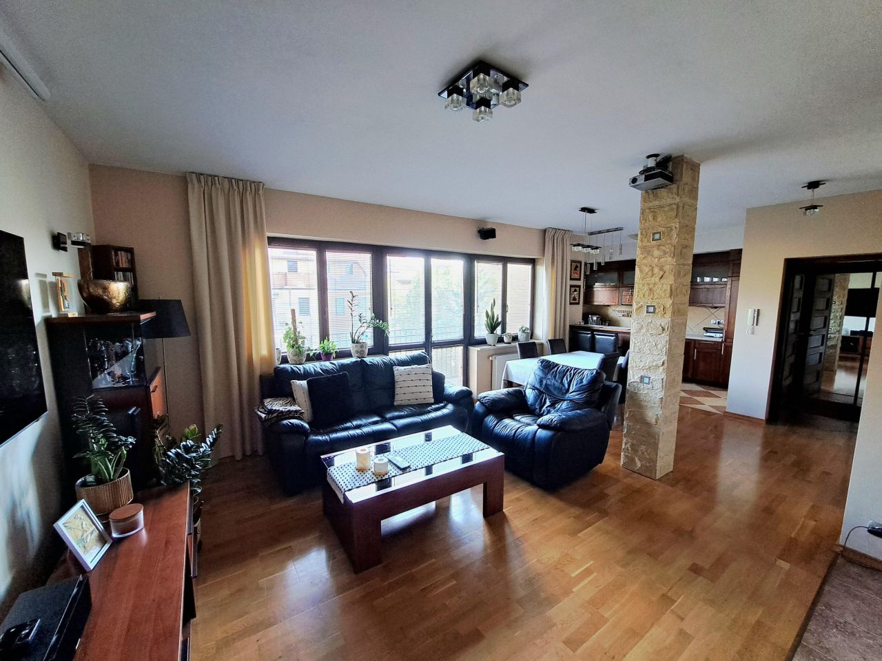 Mieszkanie 5-pokojowe Józefosław, ul. XXI Wieku. Zdjęcie 2