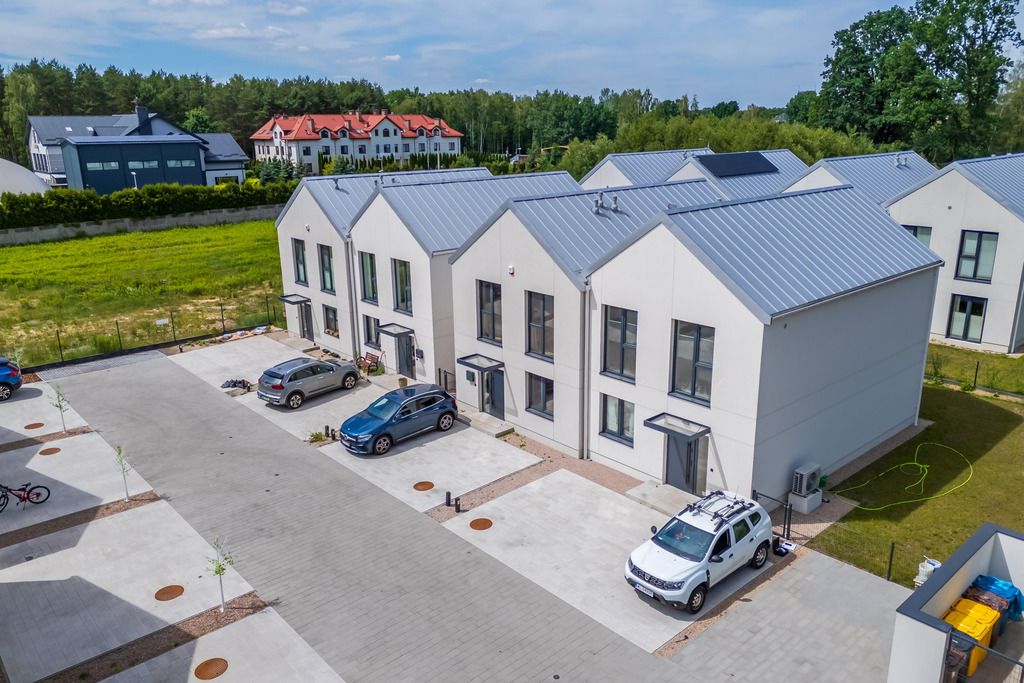 bliźniak, 5 pokoi Zakręt, ul. Szkolna. Zdjęcie 20