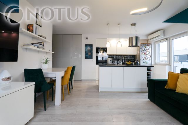 Mieszkanie 3-pokojowe Wrocław, ul. ks. Czesława Klimasa. Zdjęcie 1