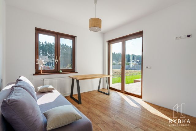 dom wolnostojący, 5 pokoi Lubonieczek. Zdjęcie 9