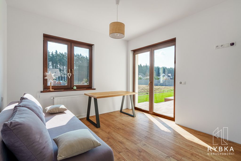 dom wolnostojący, 5 pokoi Lubonieczek. Zdjęcie 9