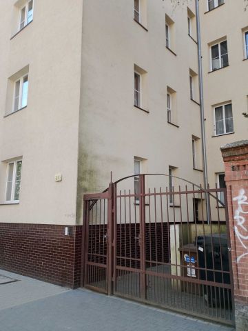 Mieszkanie 3-pokojowe Poznań Łazarz, ul. Andrzeja i Władysława Niegolewskich. Zdjęcie 1