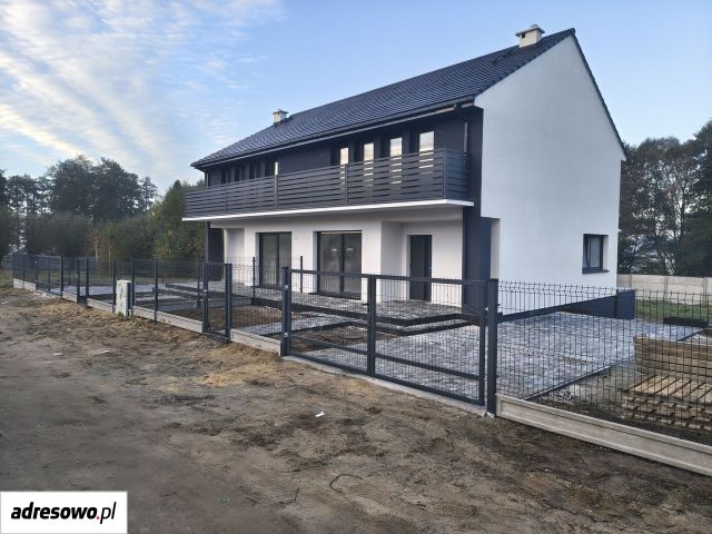 bliźniak, 4 pokoje Borek. Zdjęcie 1