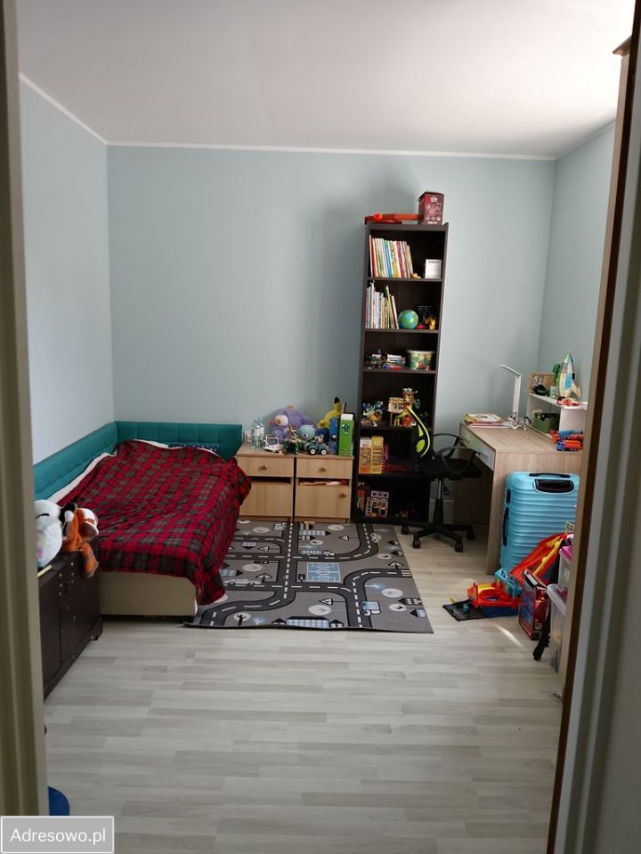 dom wolnostojący, 7 pokoi Popów. Zdjęcie 7