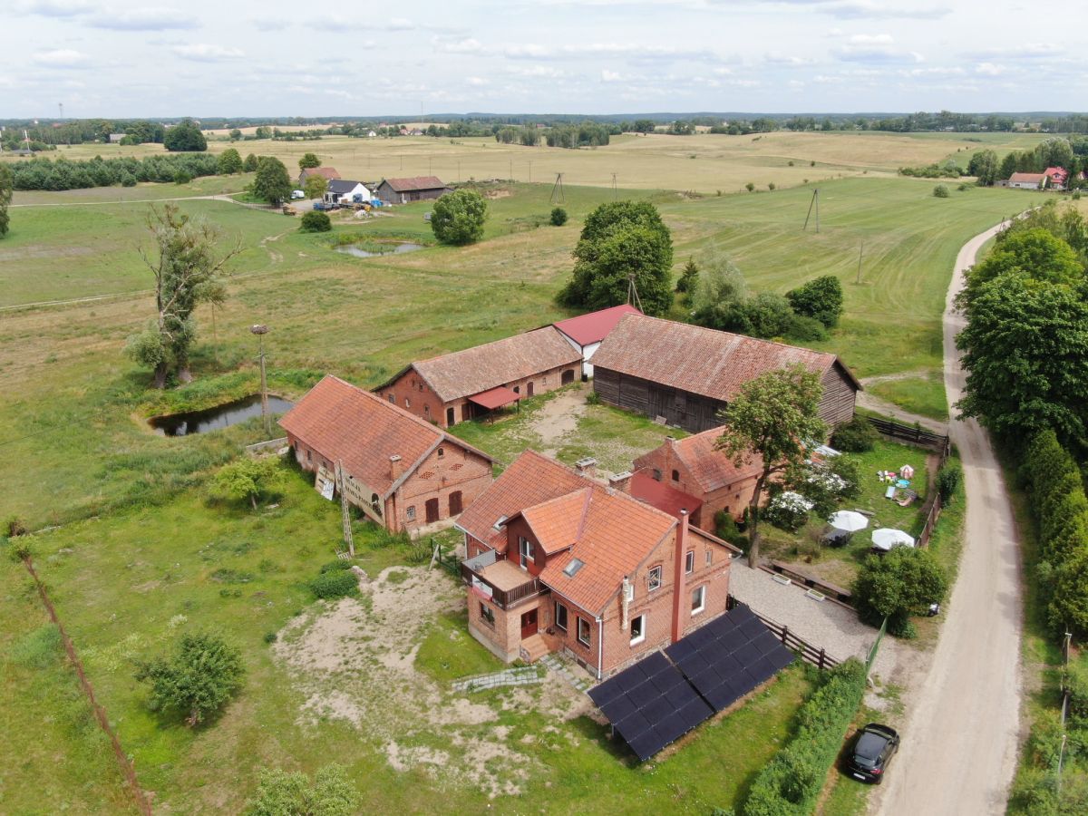 dom wolnostojący, 10 pokoi Pasym