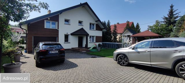 dom wolnostojący, 6 pokoi Grabówka, ul. Górna. Zdjęcie 1