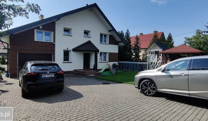 dom wolnostojący, 6 pokoi Grabówka, ul. Górna