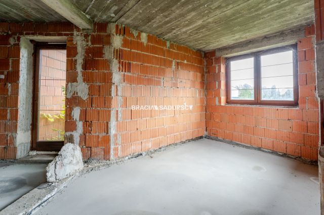 dom wolnostojący, 7 pokoi Śledziejowice. Zdjęcie 9