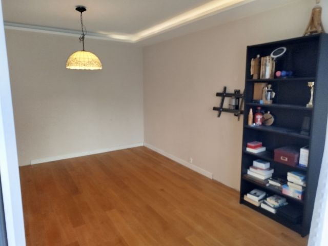 Mieszkanie 3-pokojowe Gdynia Karwiny. Zdjęcie 1