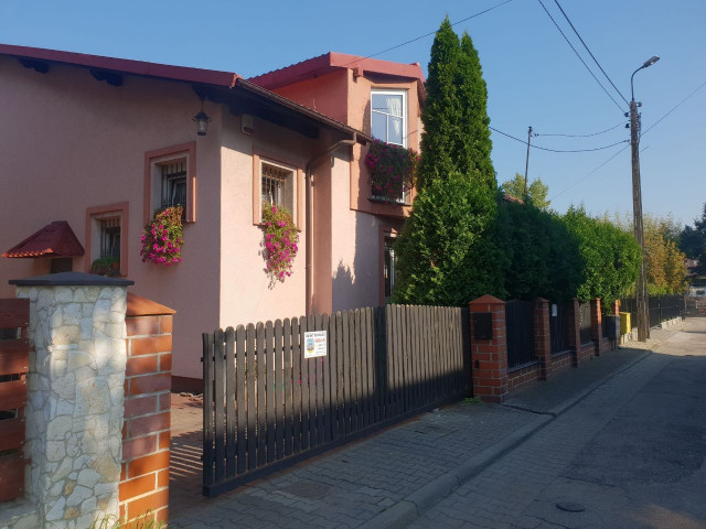 dom wolnostojący, 6 pokoi Dąbrowa Górnicza Reden , ul. Prosta. Zdjęcie 1