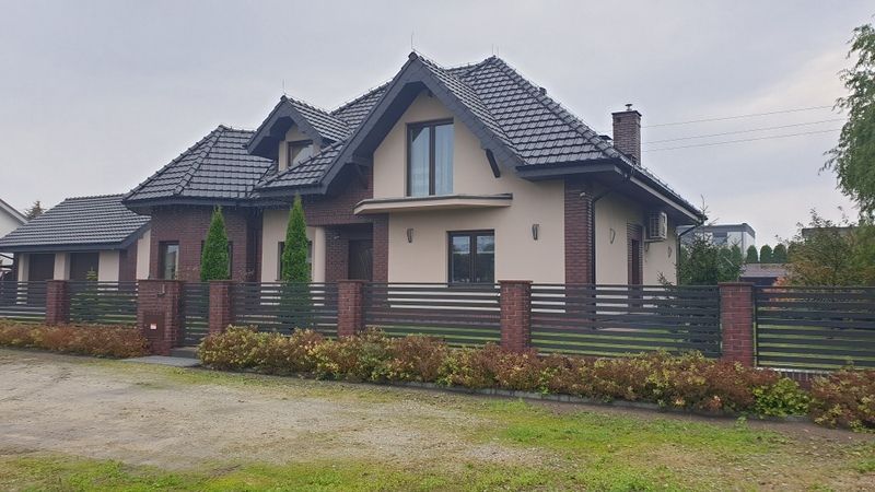 dom wolnostojący, 7 pokoi Jarocin Ługi, ul. Mazurska