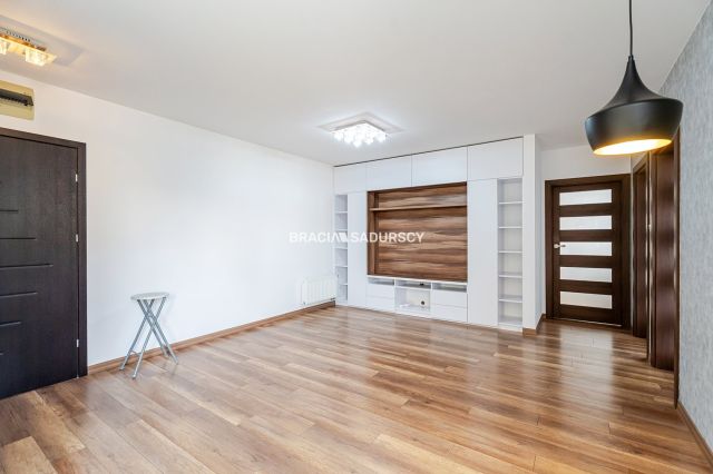Mieszkanie 4-pokojowe Skawina, ul. Mikołaja Kopernika. Zdjęcie 15