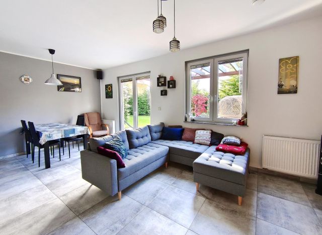 dom wolnostojący, 5 pokoi Pępowo, ul. Jana Trepczyka. Zdjęcie 1