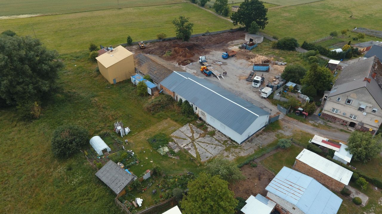 Hala/magazyn Ciesław