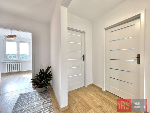 Mieszkanie 3-pokojowe Zielona Góra, ul. Kraljevska. Zdjęcie 1