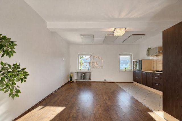 Mieszkanie 3-pokojowe Bielany Wrocławskie, ul. Kłodzka. Zdjęcie 3