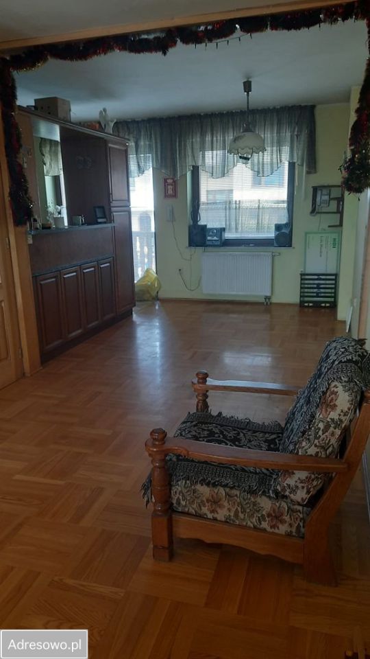 dom szeregowy, 9 pokoi Jelcz-Laskowice, ul. Irysowa. Zdjęcie 1