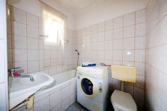 dom wolnostojący, 4 pokoje Mokry Dwór. Zdjęcie 4