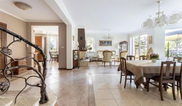 dom wolnostojący, 7 pokoi Chyby, ul. Cisowa