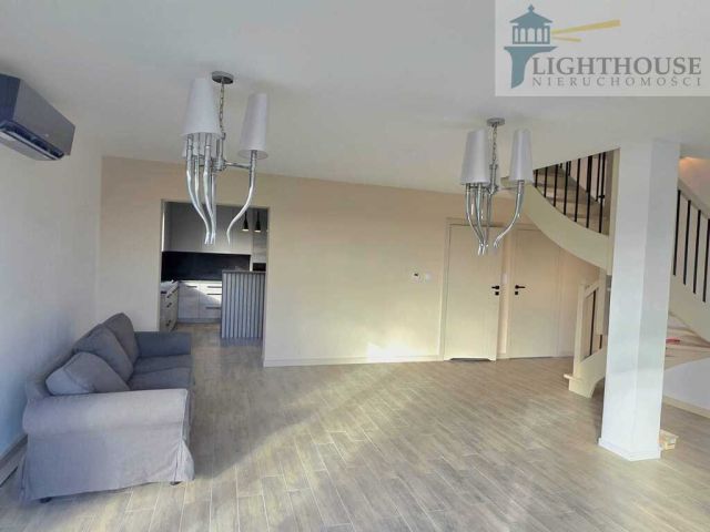 dom wolnostojący, 5 pokoi Zła Wieś. Zdjęcie 9