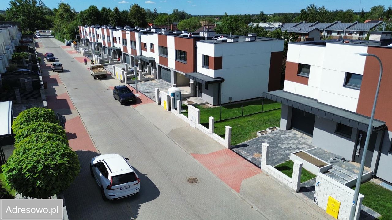 dom szeregowy, 4 pokoje Białystok Skorupy, ul. Karmelowa. Zdjęcie 5