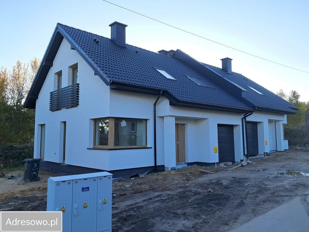 bliźniak, 4 pokoje Starachowice, ul. Jałowcowa. Zdjęcie 2