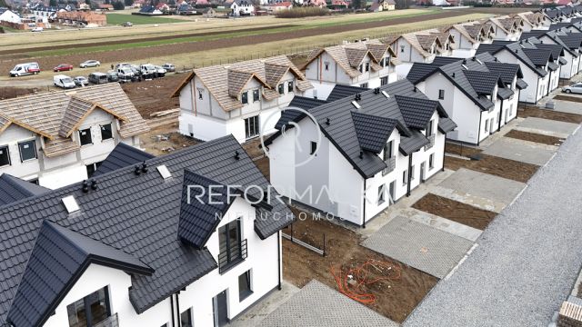 bliźniak, 4 pokoje Rzeszów. Zdjęcie 1