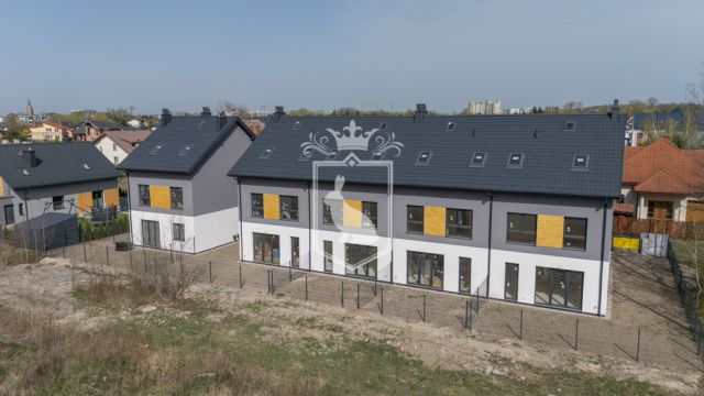 dom szeregowy, 4 pokoje Marki, ul. Wilcza. Zdjęcie 2