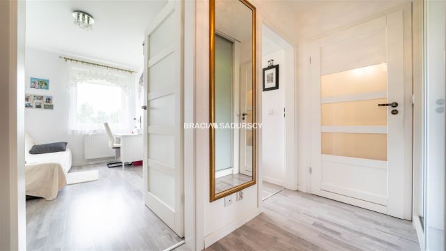 Mieszkanie 3-pokojowe Kraków Swoszowice, ul. Macieja Dębskiego. Zdjęcie 18