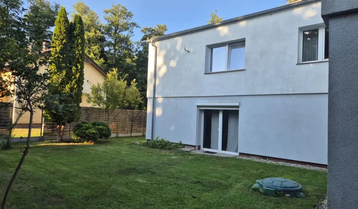 dom wolnostojący, 5 pokoi Żary, ul. Akacjowa