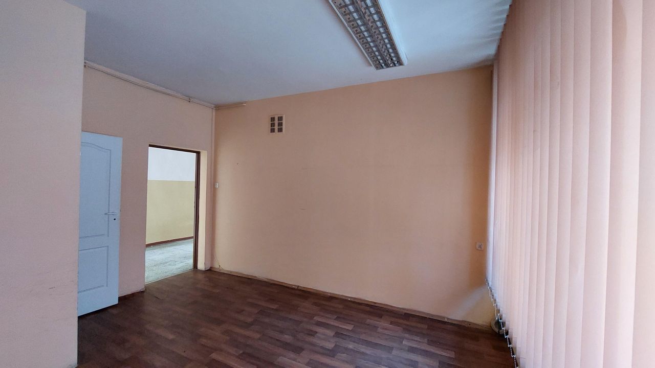 Biuro Jelenia Góra, ul. Krakowska. Zdjęcie 11