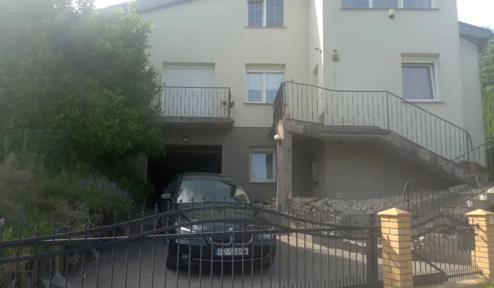 dom wolnostojący, 8 pokoi Świdnica, ul. Ogrodowa