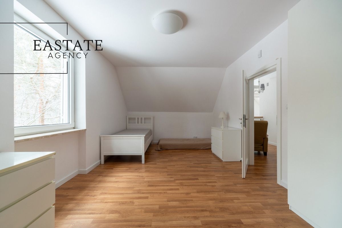 dom wolnostojący, 8 pokoi Wilga. Zdjęcie 17