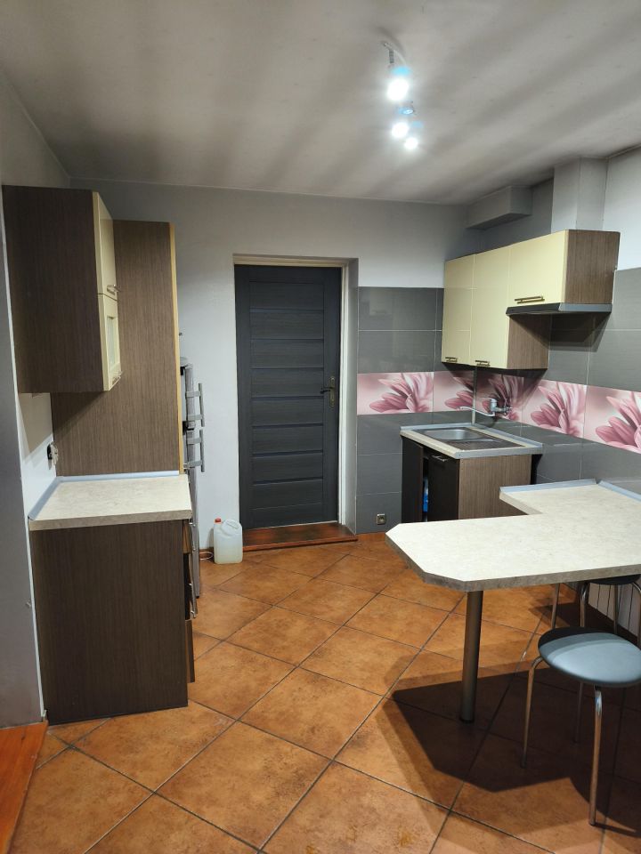 dom wolnostojący, 3 pokoje Zawadów. Zdjęcie 12