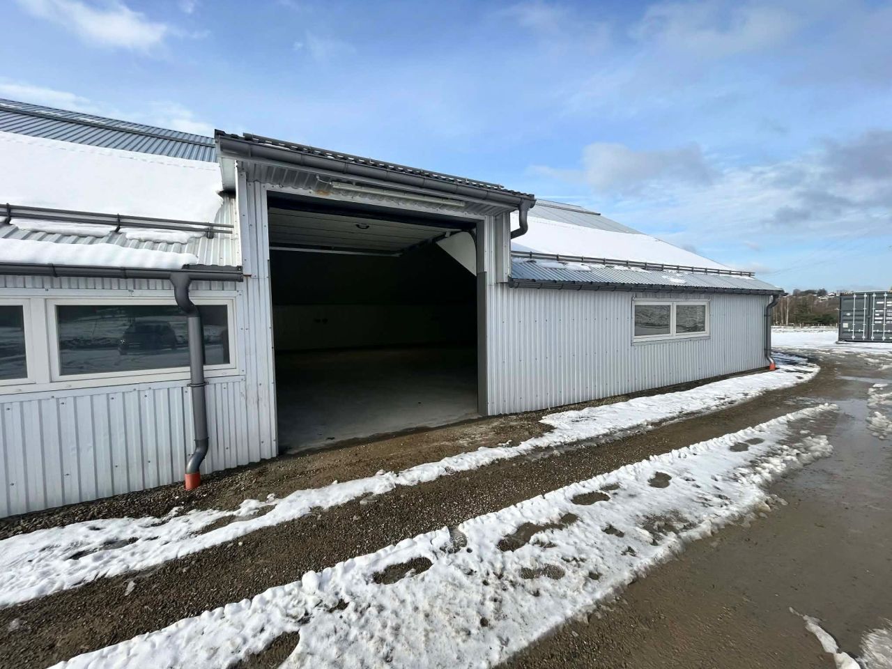 Hala/magazyn Mordarka. Zdjęcie 6