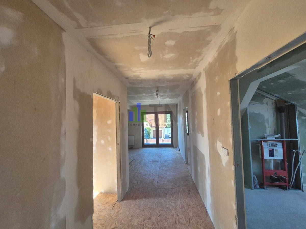 dom wolnostojący, 5 pokoi Chrząstawa Wielka. Zdjęcie 14