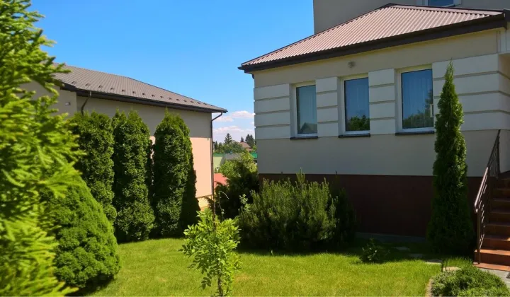 dom wolnostojący, 4 pokoje Sandomierz Chwałki