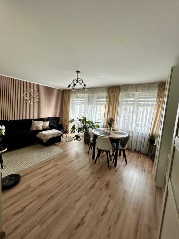 Mieszkanie 2-pokojowe Gniezno, os. Kazimierza Wielkiego. Zdjęcie 1