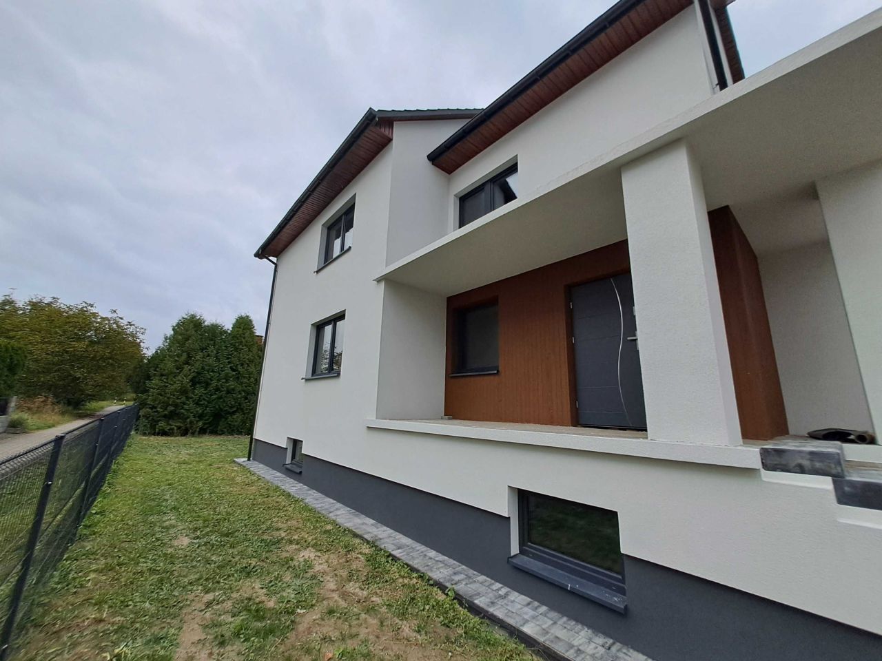 dom wolnostojący Kraśnik Kraśnik Fabryczny, ul. Adama Asnyka. Zdjęcie 3