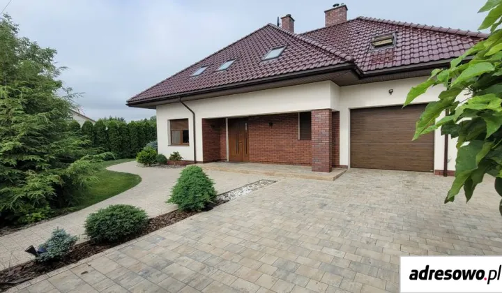 dom wolnostojący Poniatów